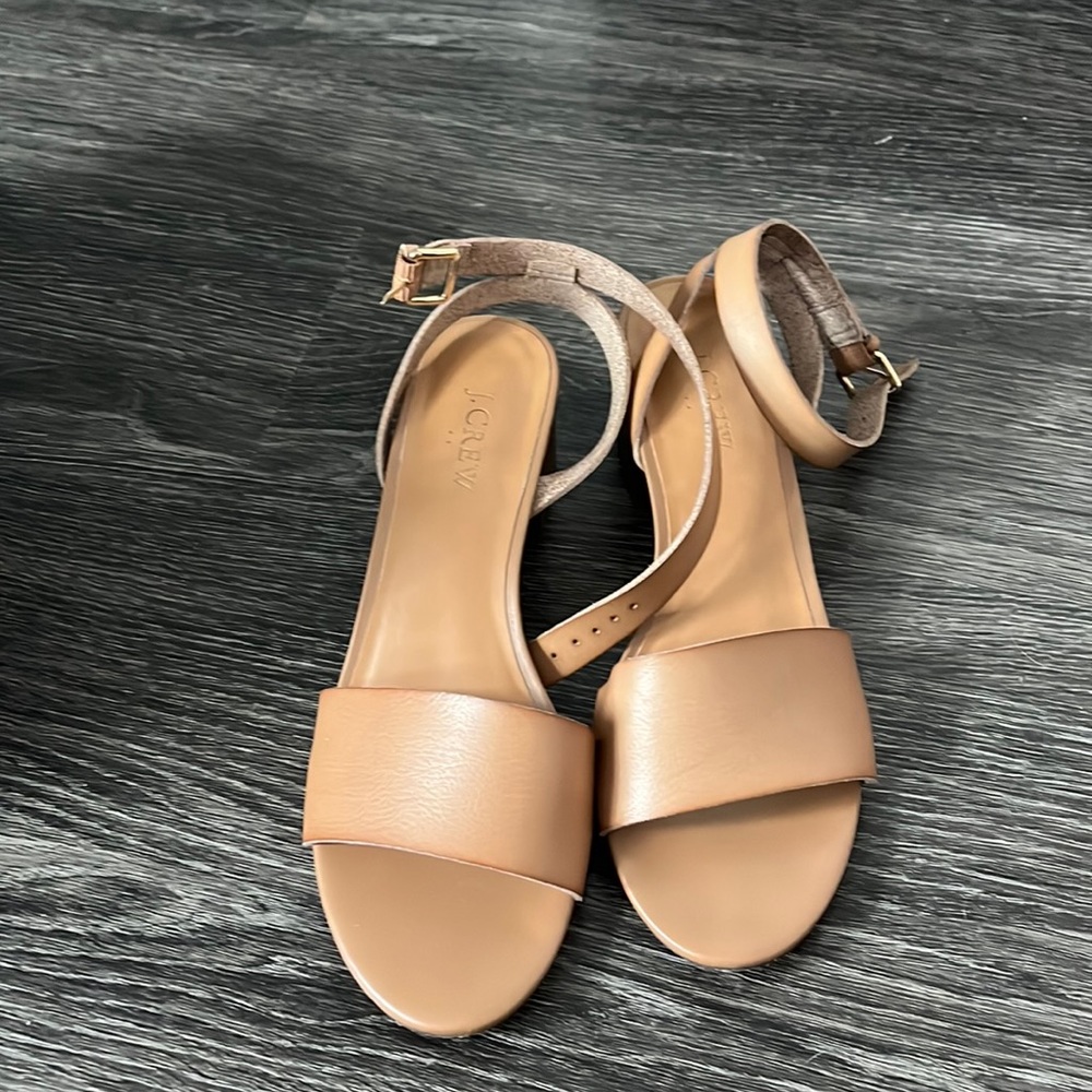 J Crew Size 8 Tan Shoe